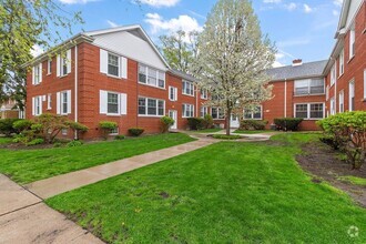 Building Photo - 11041 S Artesian Ave