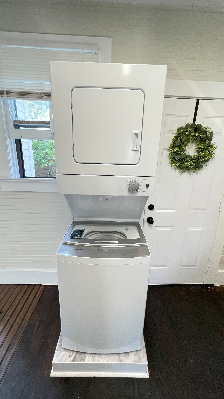 Building Photo - 808 Gordon St