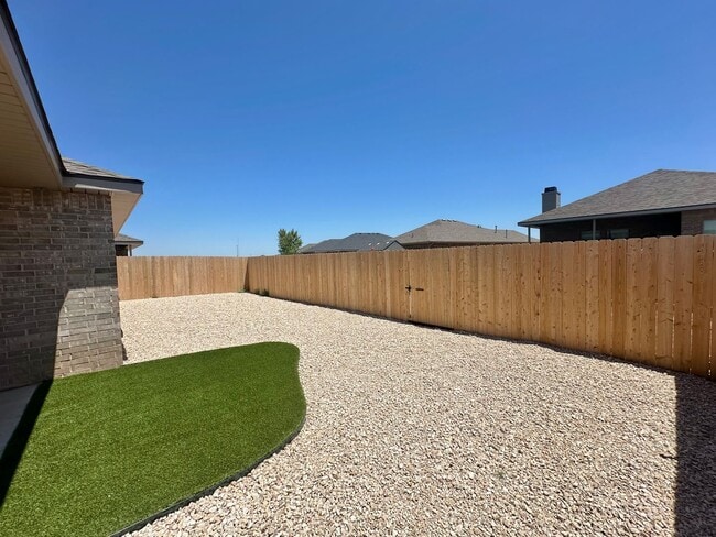 Building Photo - Available NOW!!!!