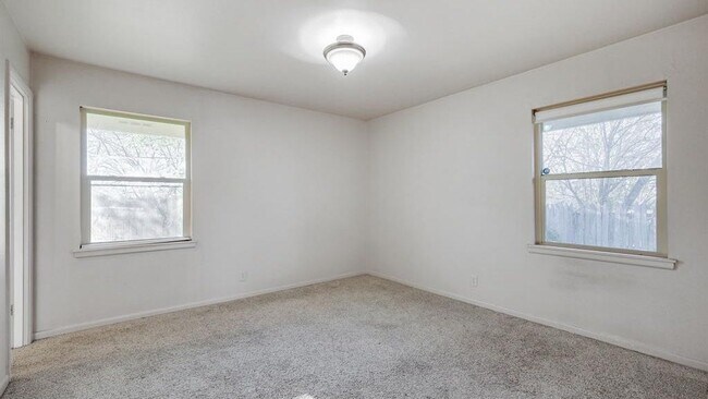 Building Photo - 4313 Bonnie Dr