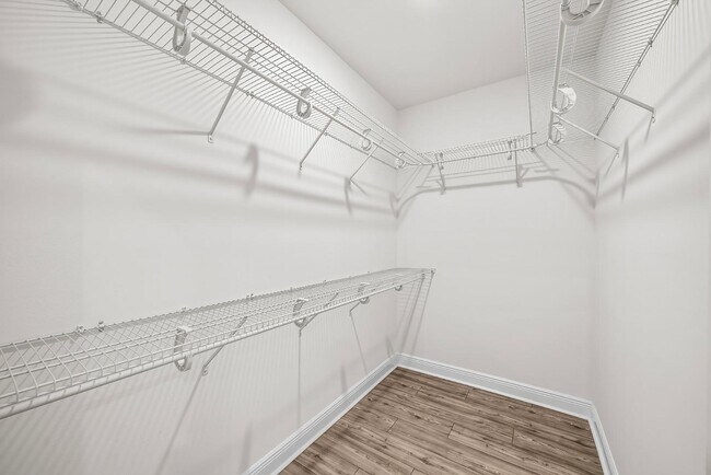 Building Photo - 345 Polaris Pl