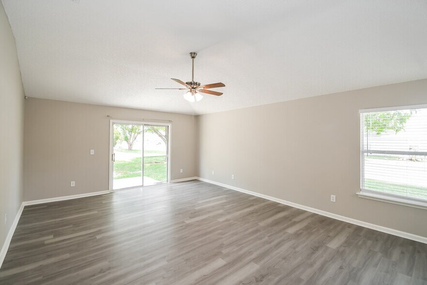 Building Photo - 2904 Cold Creek Blvd