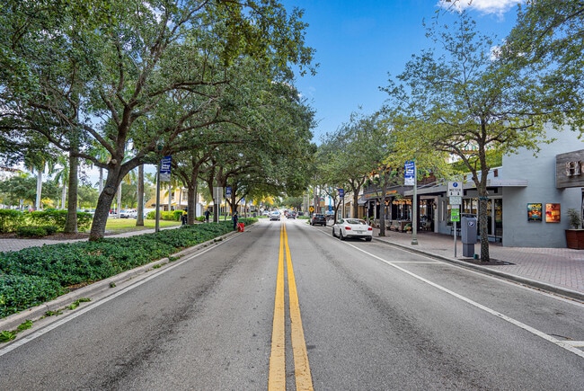 Building Photo - 1055 Crystal Way