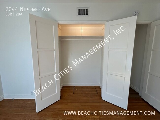 Building Photo - 2044 Nipomo Ave