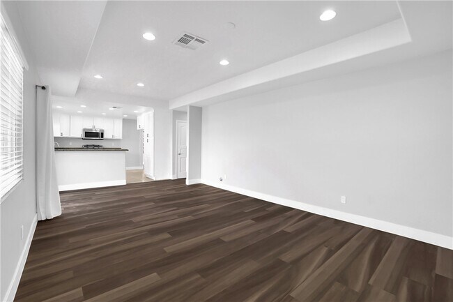 Building Photo - 2141 E Nugent St