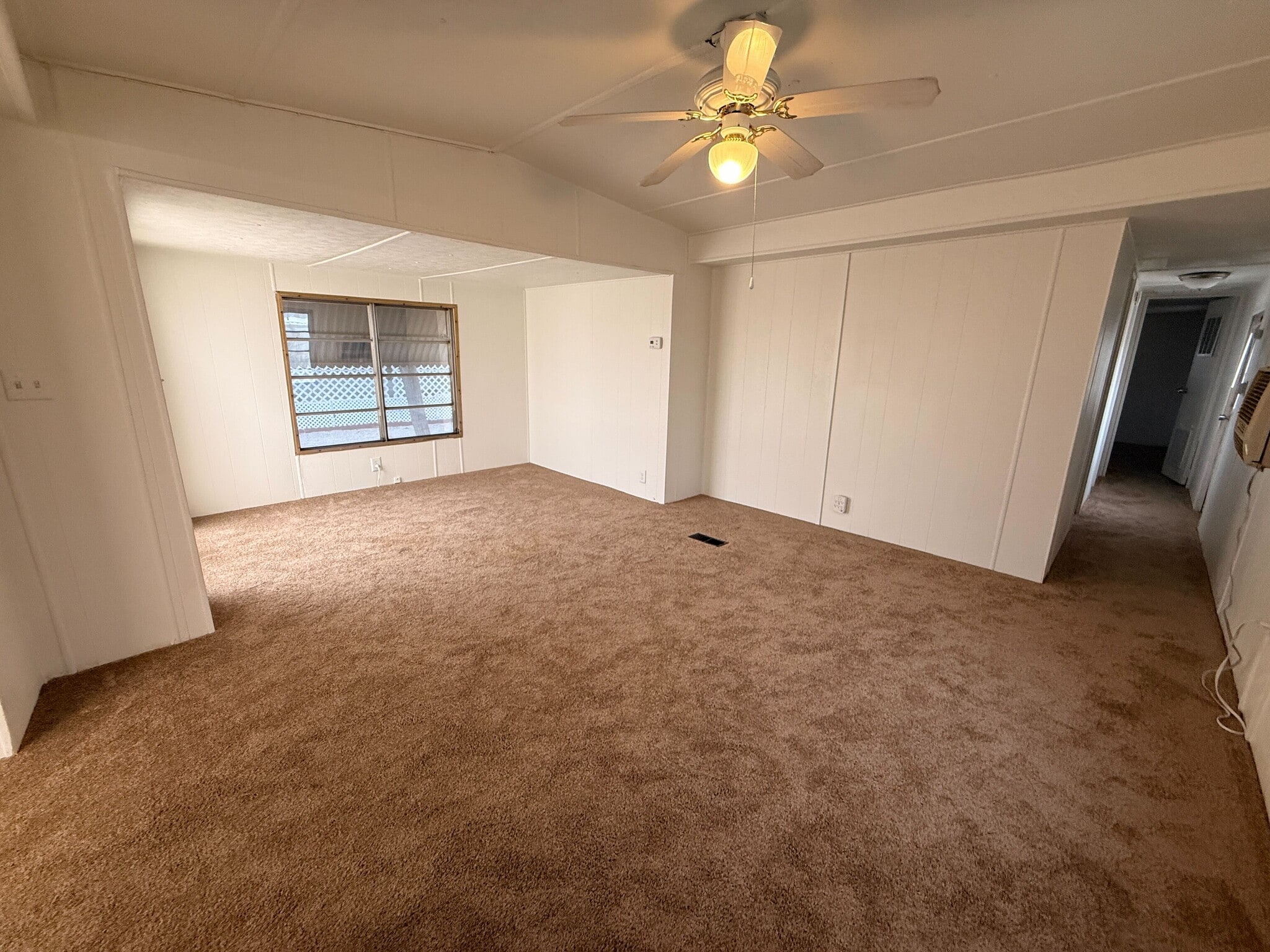 Building Photo - 3601 E Wyoming Ave