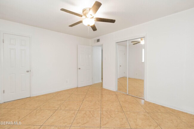 Building Photo - 9924 Minuteman St