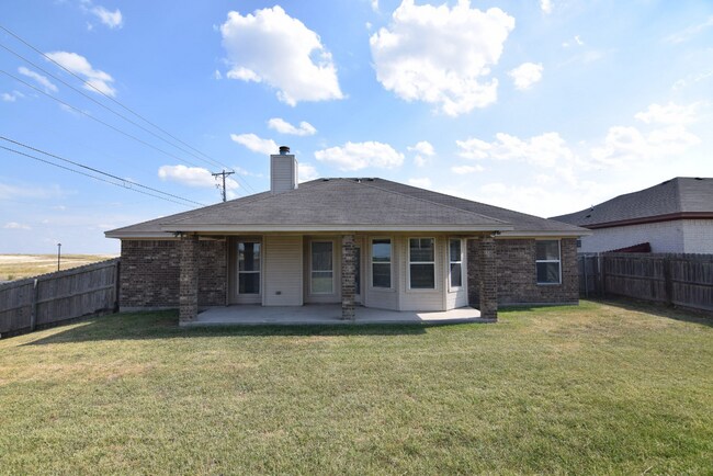 Building Photo - 3501 Salt Fork Dr