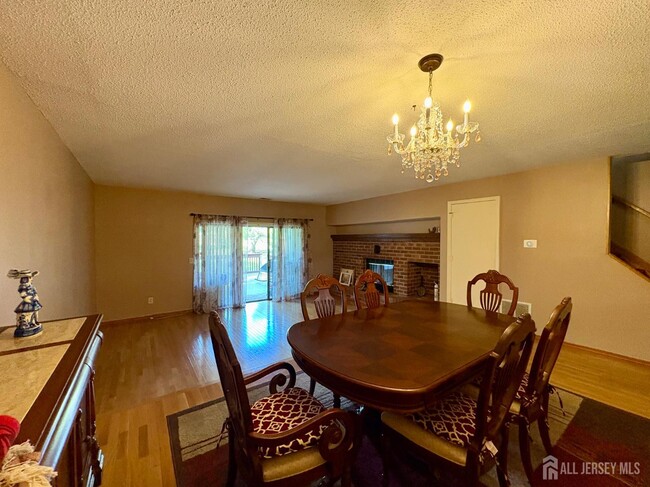 Building Photo - 286 Bromley Pl