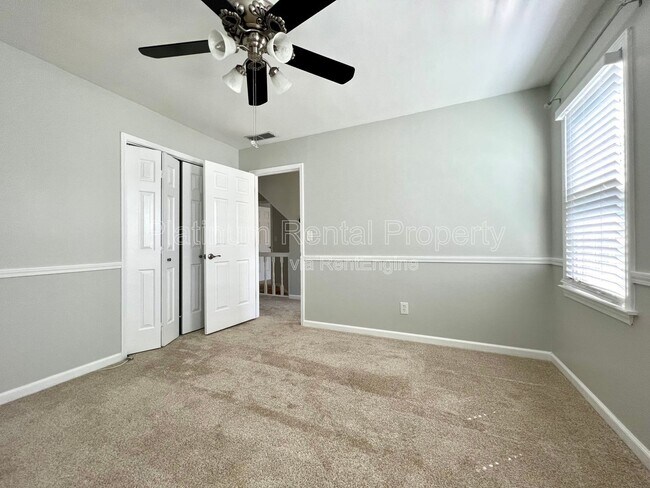 Building Photo - 3707 Rogers Cove