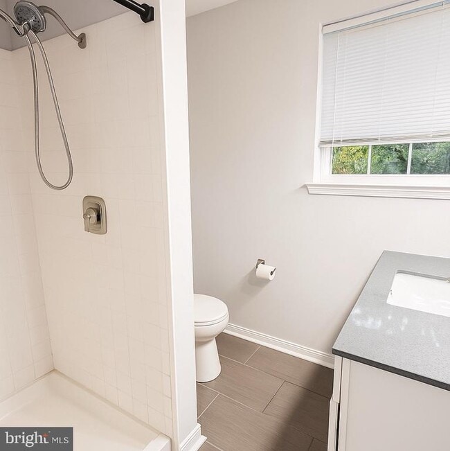 Building Photo - 1049 Paleface Ct