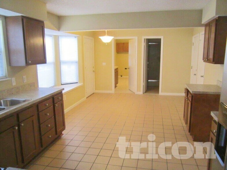 Building Photo - 4171 Dunraven Ln