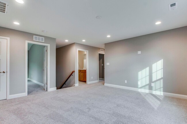 Building Photo - East Jefferson County Home For Rent