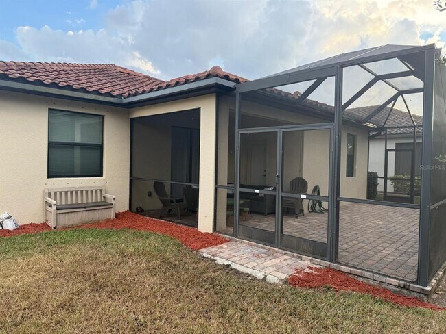 Building Photo - 12792 Richezza Dr