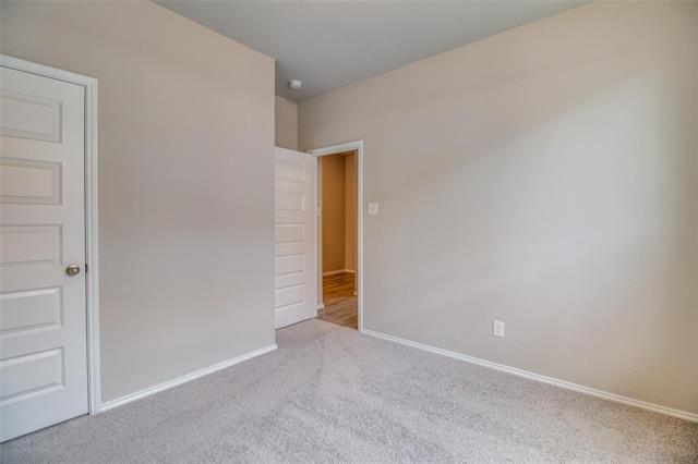 Building Photo - 924 Billups Dr