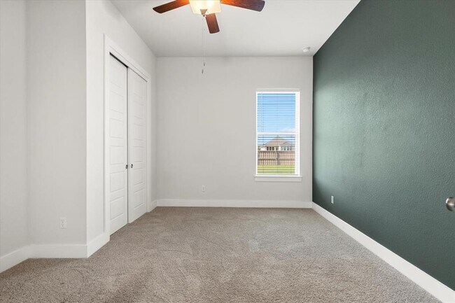 Building Photo - 122 Patrick Herndon Dr