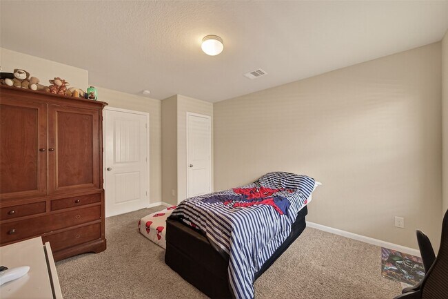 Building Photo - 18306 Pelham Holw Trl