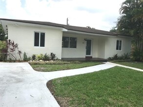 Building Photo - 6851 SW 48th Terrace