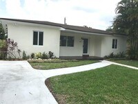 Building Photo - 6851 SW 48th Terrace