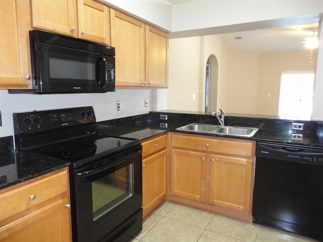 Building Photo - 3306 Hoylake Ct