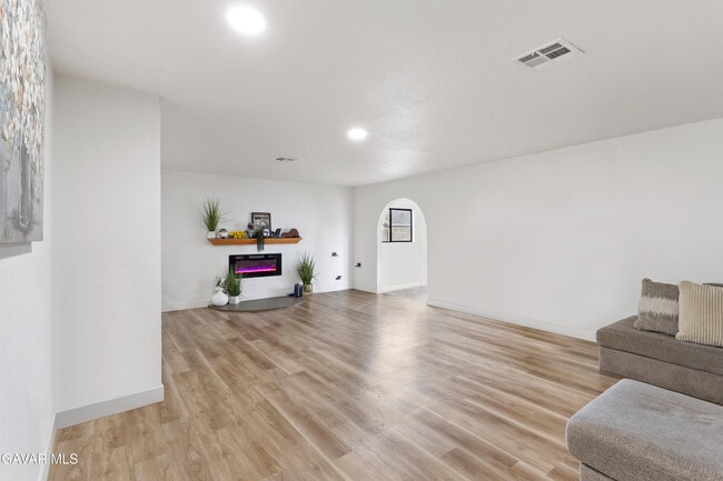 Building Photo - 7648 Jimson Ave