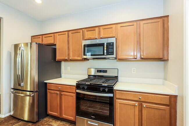 Building Photo - 7342 W St Charles Ave