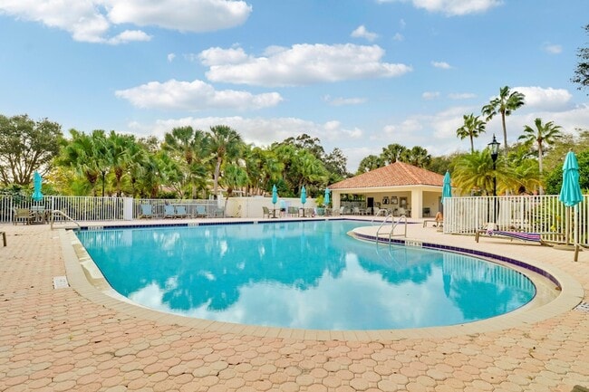 Building Photo - 387 Kelsey Park Dr