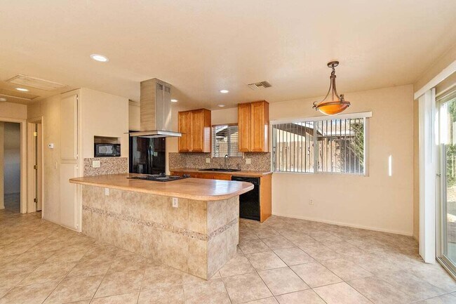 Building Photo - 49434 Mojave Dr