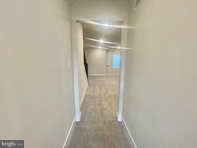 Building Photo - 2264 Marcy Dr