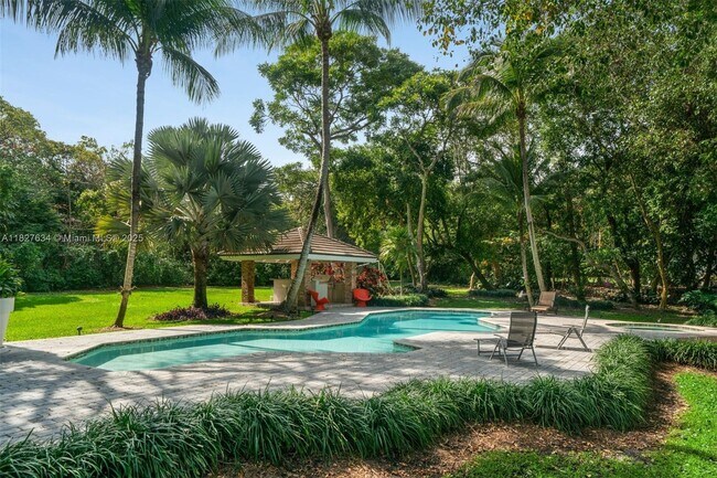 Building Photo - 9000 Arvida Dr