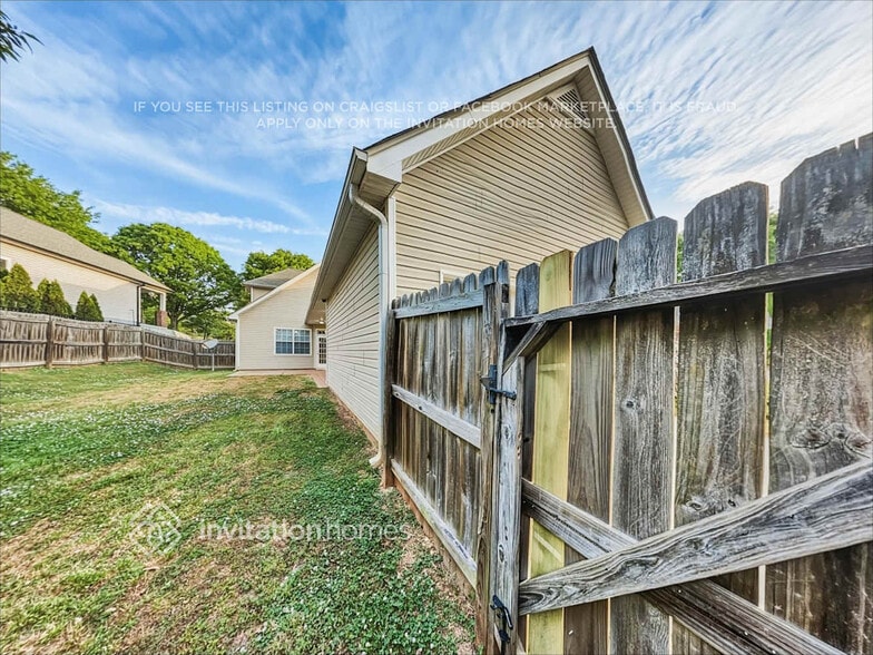 Building Photo - 12 Arendt Park Ln