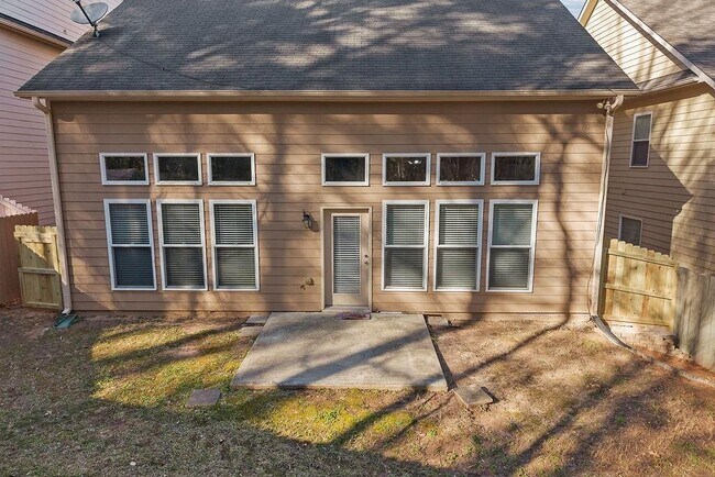 Building Photo - 3476 Harvest Ridge Ln NE