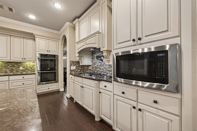 Building Photo - 3835 Dortmund Dr