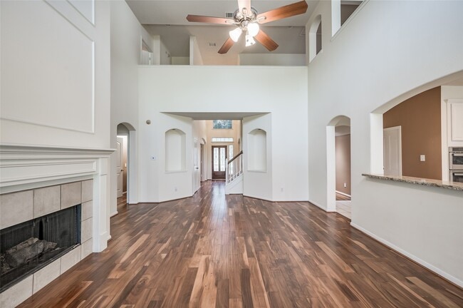 Building Photo - 3402 Caloway Ct