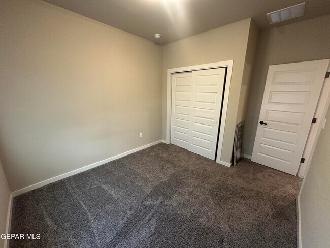 Building Photo - 12637 Viendo Norte Dr