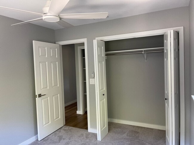 Building Photo - 2745 Puu Hoolai St