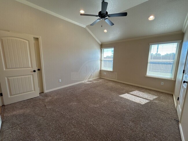 Building Photo - 5800 Luminous Ln