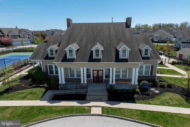 Building Photo - 71 Iron Hill Way