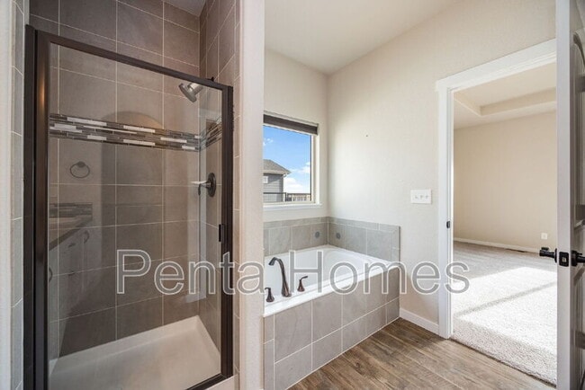 Building Photo - 660 Rock Rd