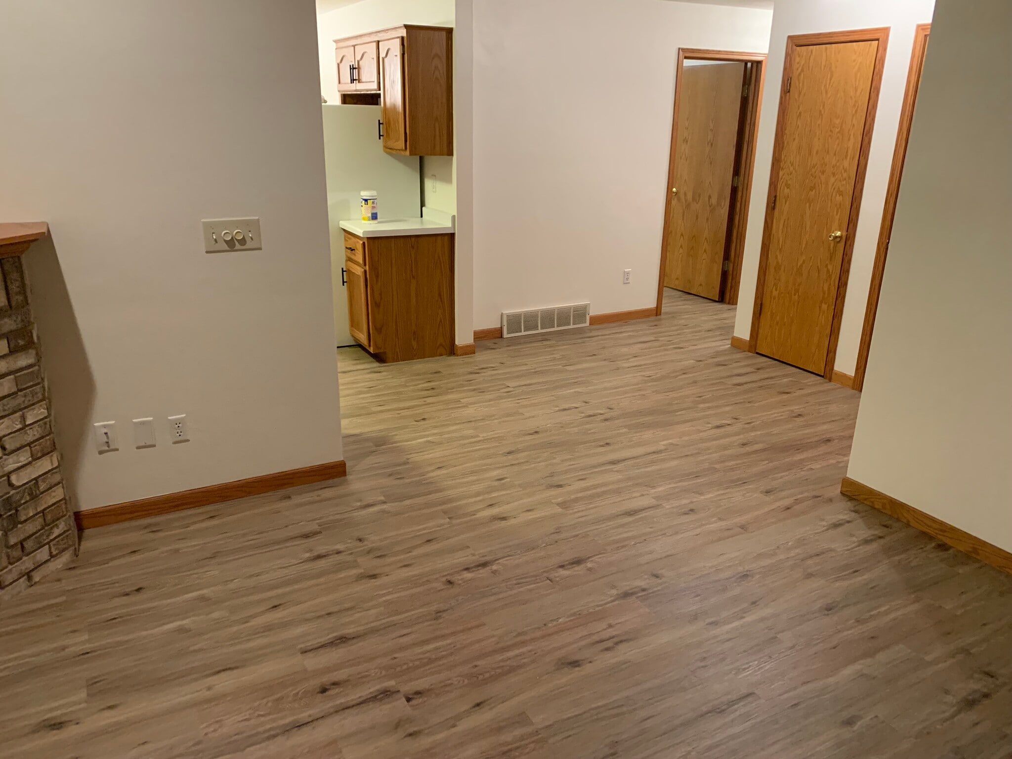 Building Photo - W2736 Brookhaven Dr