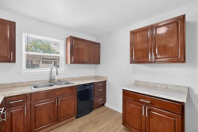 Building Photo - 4801 Hollowbrook Rd
