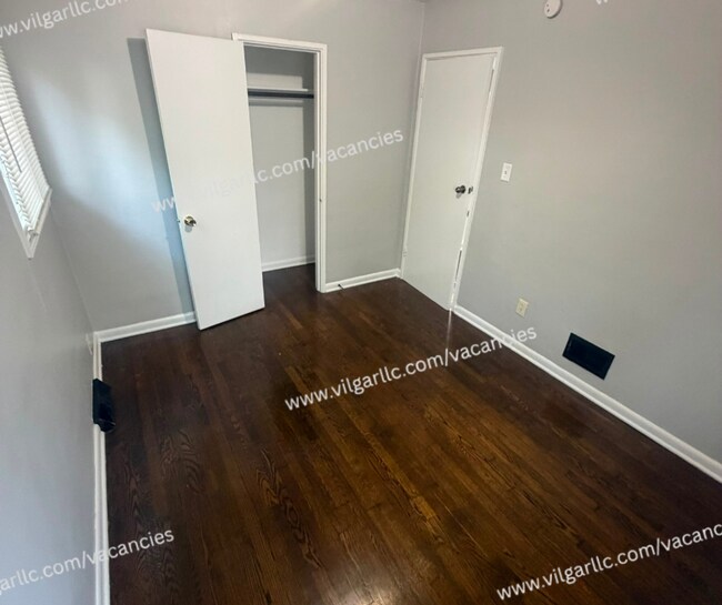 Building Photo - Newly updated 5 Bedrooms, 2- Bathroom Home
