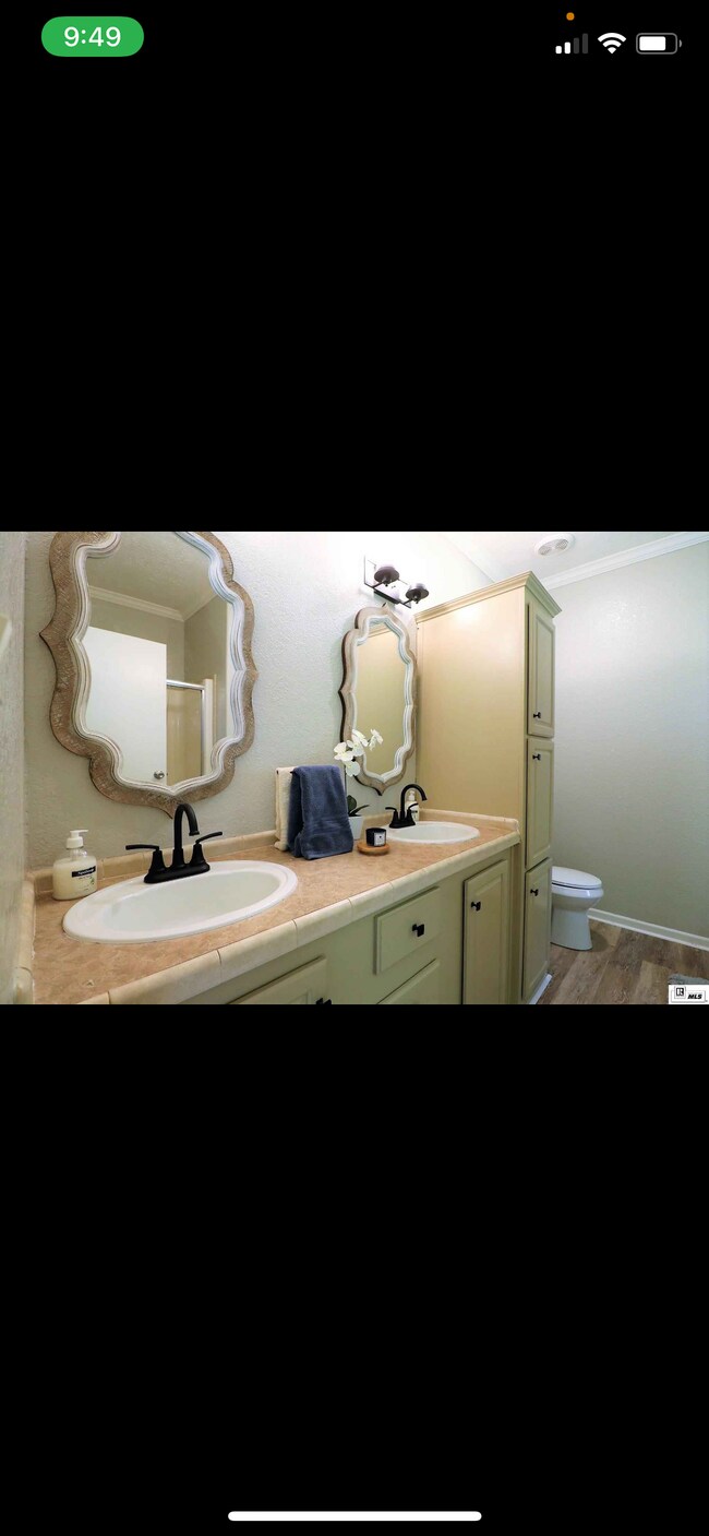 Building Photo - 451 Murray Cir