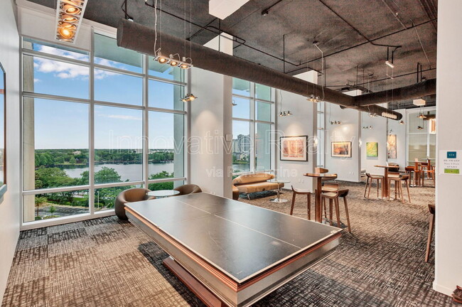 Building Photo - 150 E Robinson St