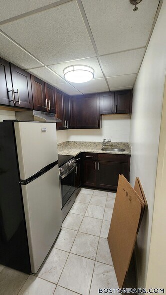 Building Photo - 62 Boylston St
