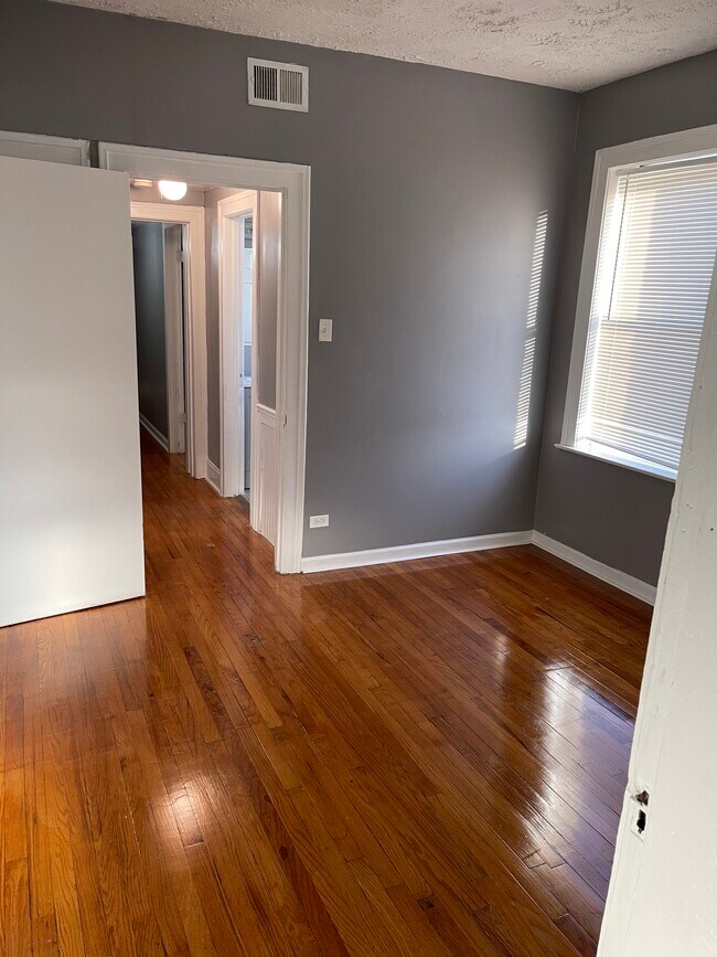 Building Photo - 8040 S Evans Ave