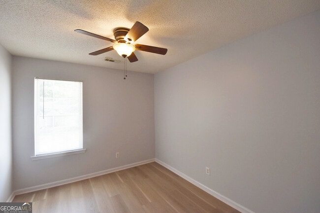 Building Photo - 402 Sherrels Ford