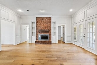 Building Photo - 2942 Woodland Hills Dr