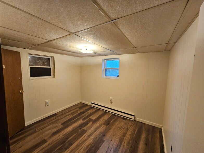 Building Photo - 26024 Randall Rd