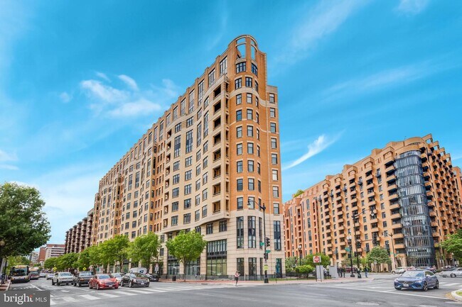 Building Photo - 400 Massachusetts Ave NW